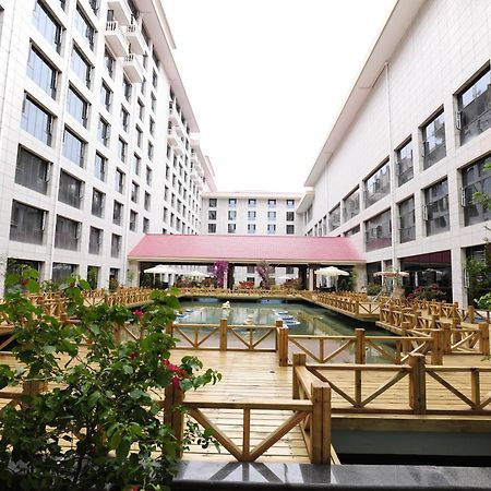 Yinruilin International Hotel Кунмин Екстериор снимка