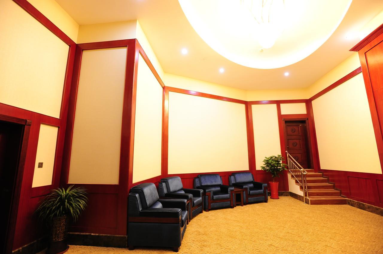 Yinruilin International Hotel Кунмин Екстериор снимка