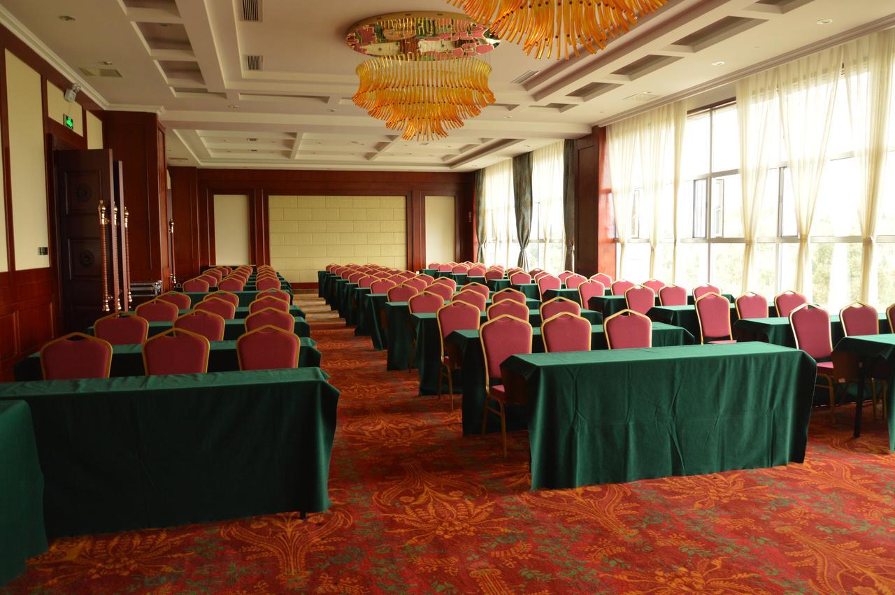 Yinruilin International Hotel Кунмин Екстериор снимка